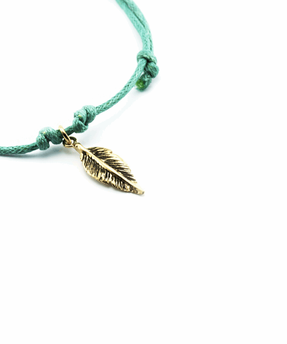 Collana in Cotone con Piuma in Argento