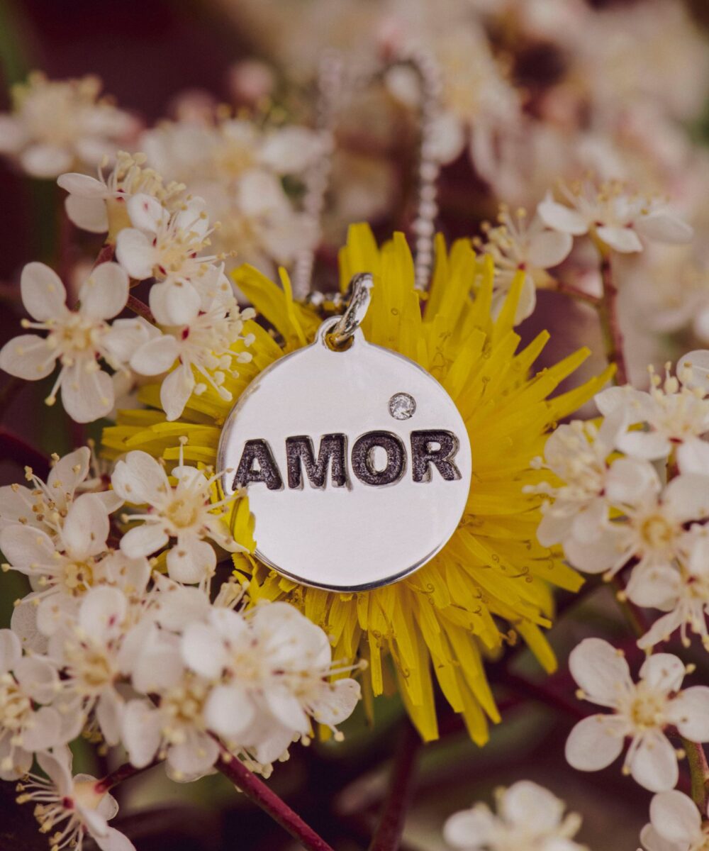 Collana Medaglietta AMOR - Immagine 5